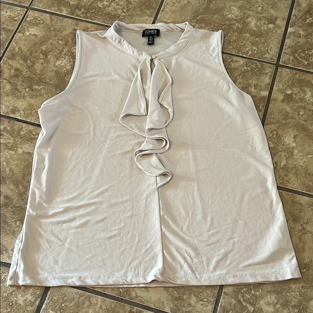 Jones New York Cream Colored Sleeveless Ruffled Blouse